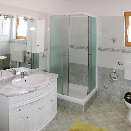Charming Modern In Biograd *