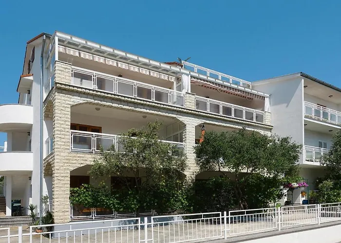 アパート Charming Modern Stay In Biograd ビオグラード・ナ・モル