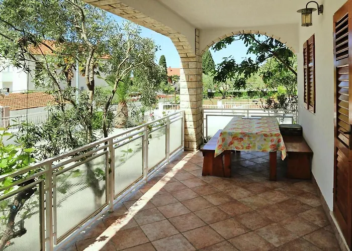 Charming Modern In Biograd *