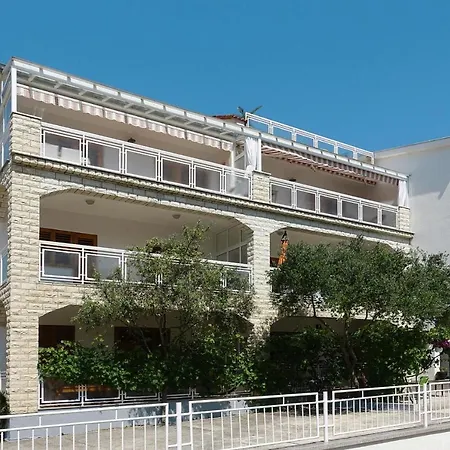 Apartment Apartments Adelheid, Biograd Weißenburg