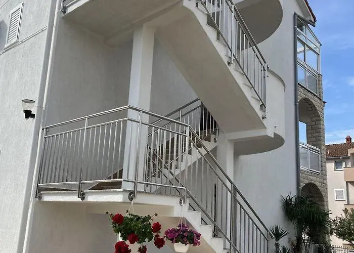 Charming Modern In Biograd *